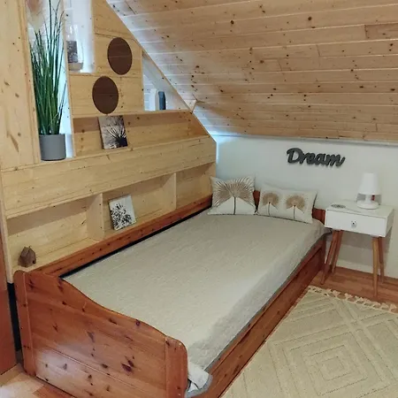 Monteurwohnung Pusteblume شقة دودرشتات